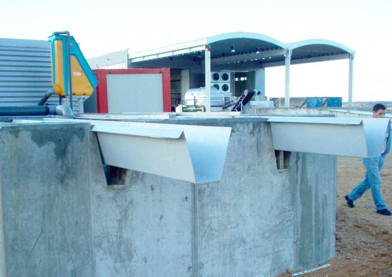 THIẾT BỊ TÁCH RÁC DẠNG TĨNH